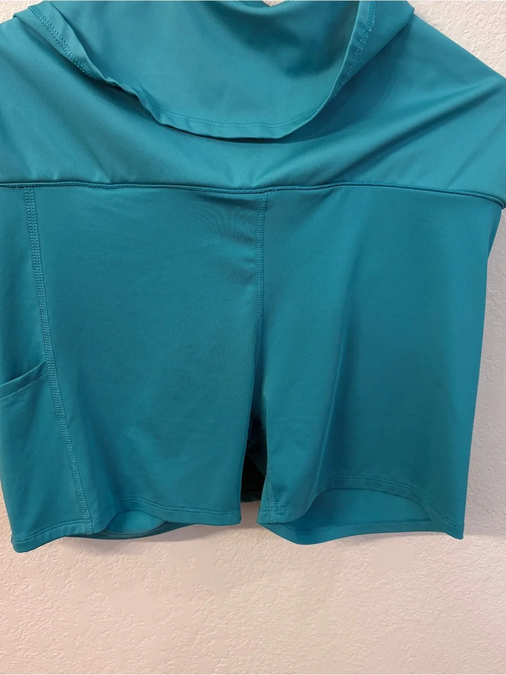 North Face, Columbia, Tommy Bahama skorts size large bundle of 3